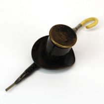 A novelty vintage dip pen holder. L.16 cms