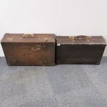 Two vintage suitcases, largest 66 x 40 x 20cm.