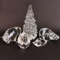 A signed crystal figure of a seal, L. 15cm, together with a crystal buffalo with a Jonnssen owl,