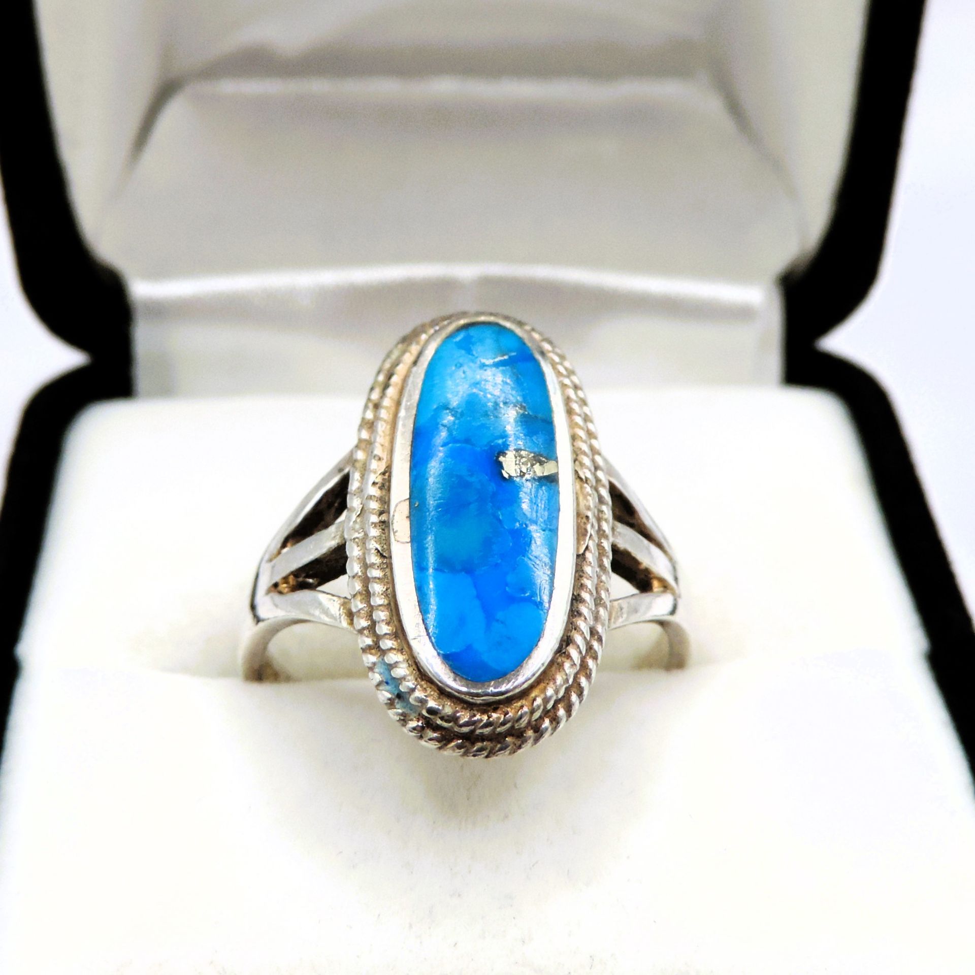 Artisan Sterling Silver Apatite Gemstone Ring. A fine quality Sterling silver ring set with an Apati