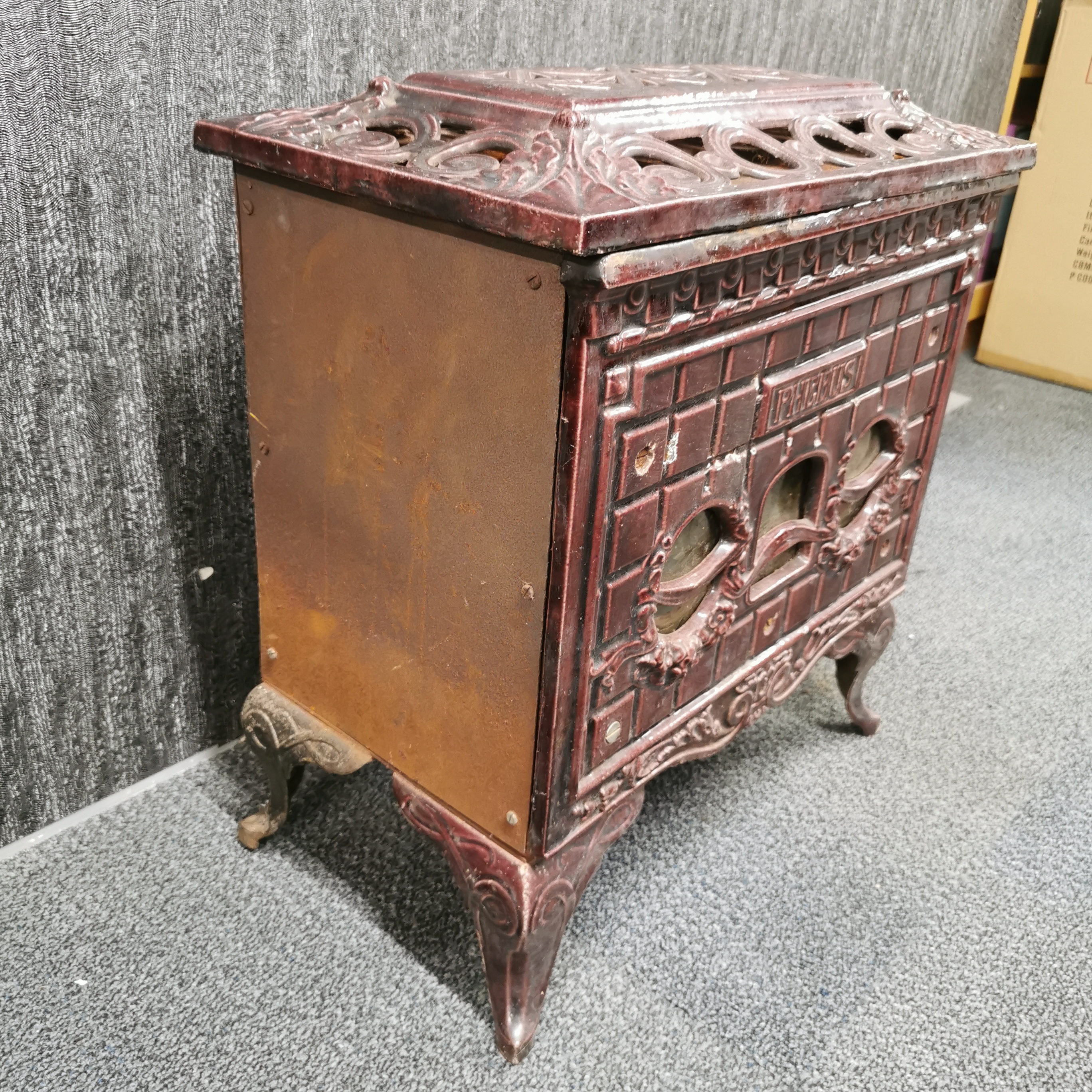 An antique French 'Phebus' enamelled wood burning stove, 50 x 55 x 38cm. - Image 3 of 6