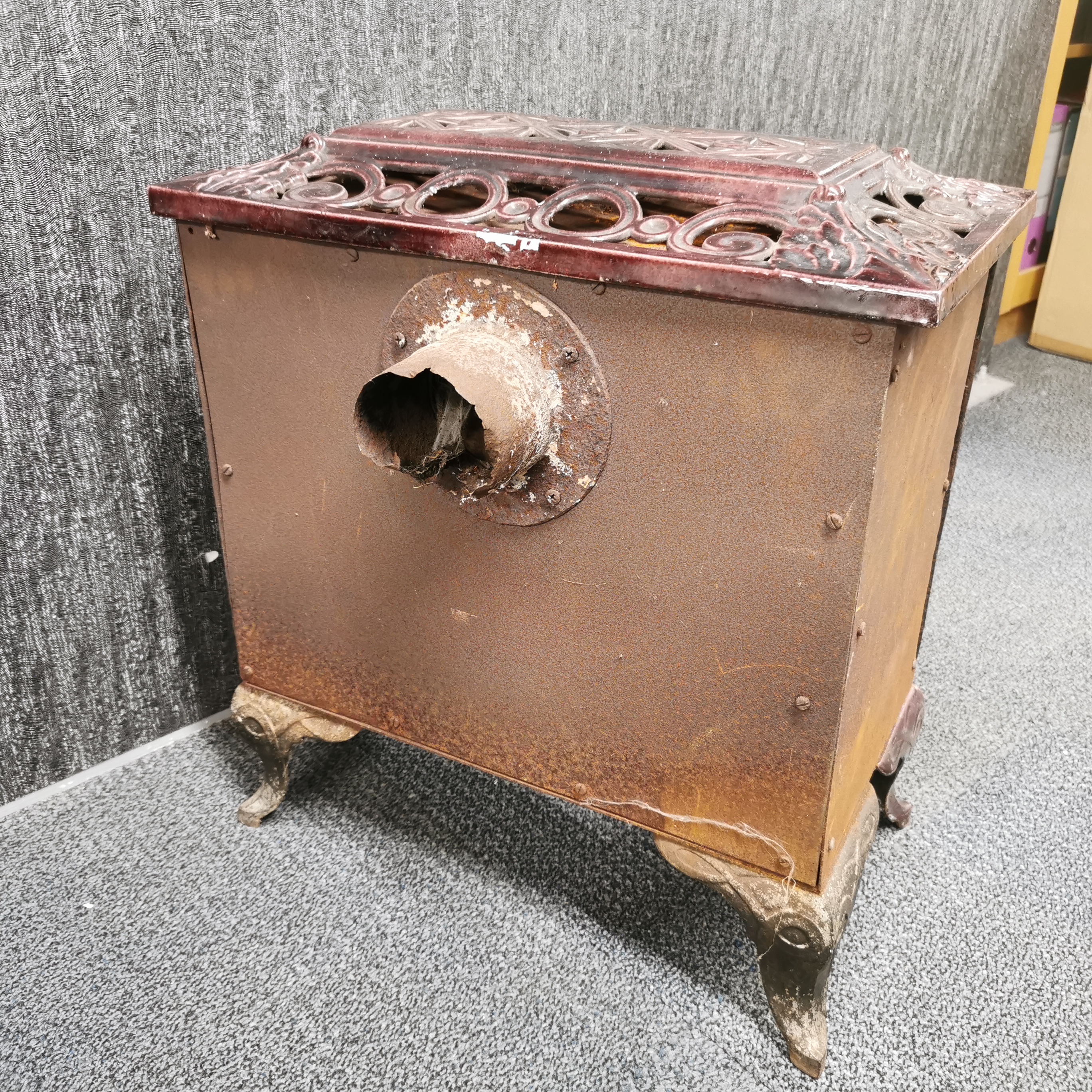 An antique French 'Phebus' enamelled wood burning stove, 50 x 55 x 38cm. - Image 4 of 6