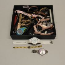 A quantity of watches.