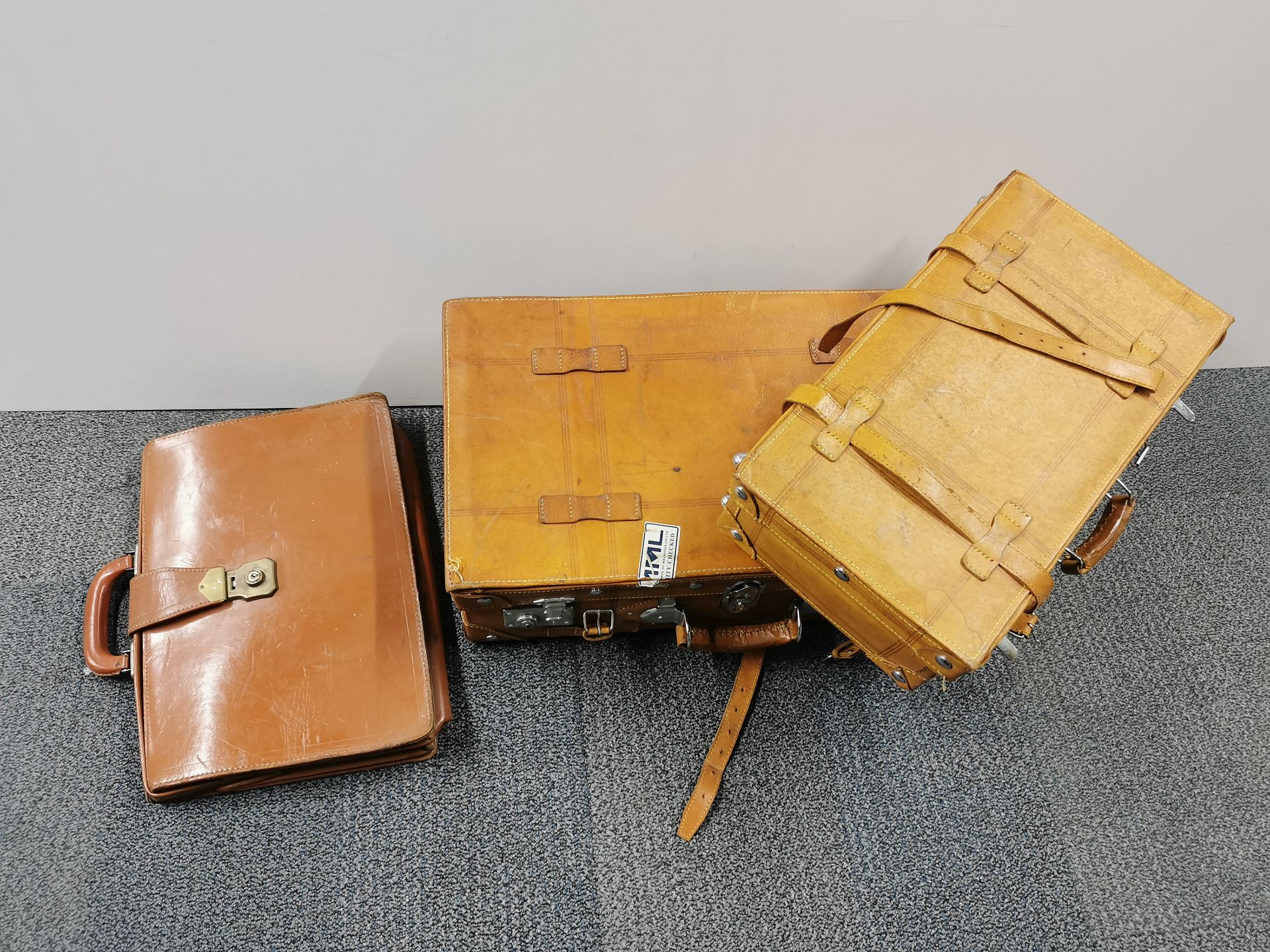 Three good leather cases, largest 62 x 34 x 18cm. - Image 2 of 2