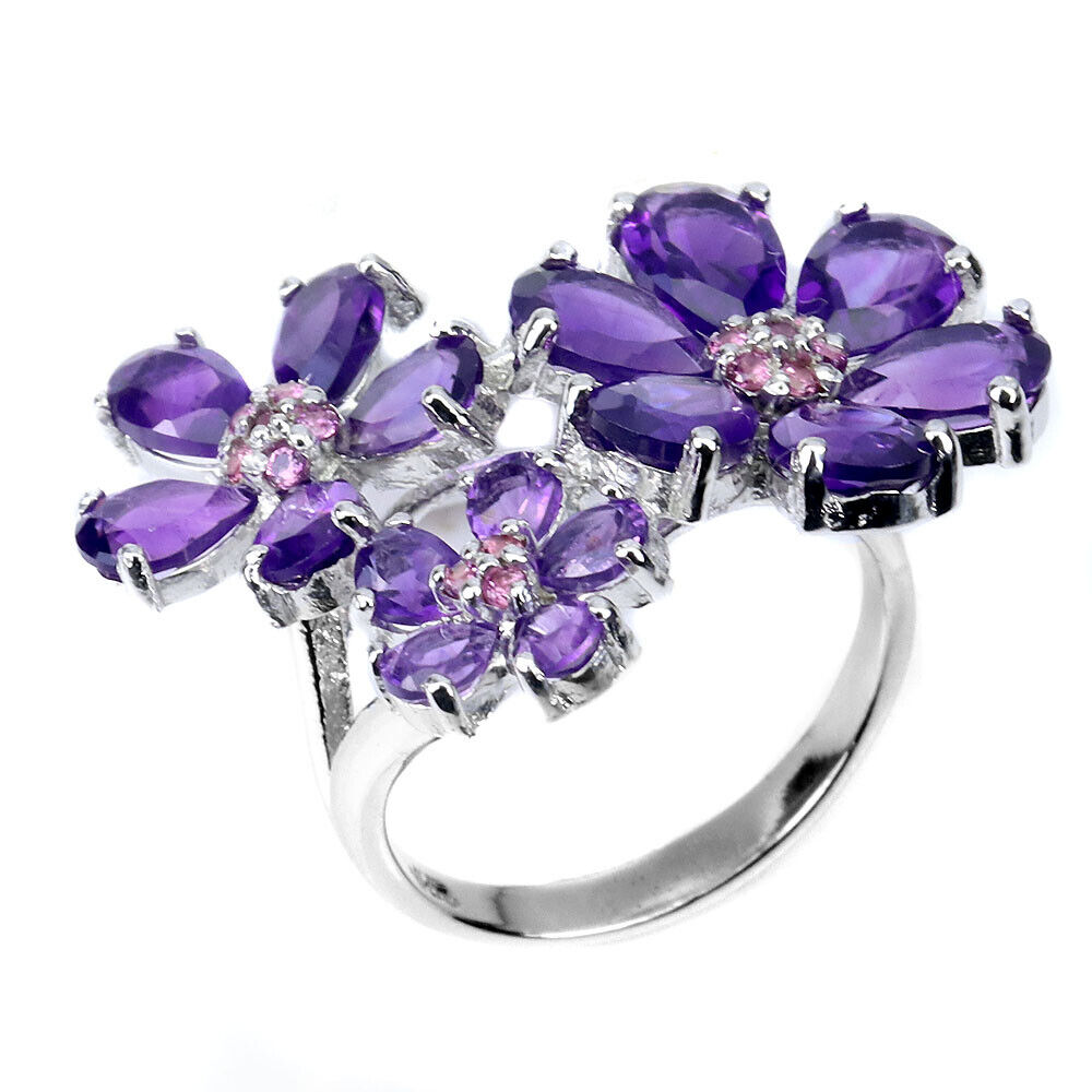 A 925 silver flower shaped ring set with oval cut amethysts and rhodolite garnets, (N.5). - Image 2 of 2