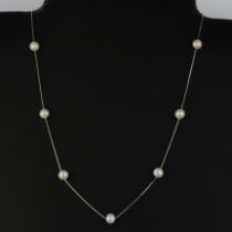 A 925 silver and cultured pearl necklace, L. 40cm.