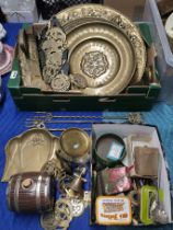 A box of mixed brass and other metalware.