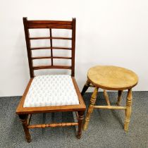 An oak hall chair with turned oak legs and a re-upholstered floral cushion, H. 80cm together with