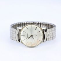 A gentleman's Seiko stainless steel wrist watch.