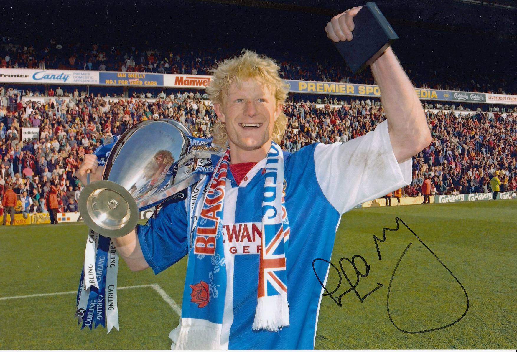 Autographed Colin Hendry 12 X 8 Photo - Col, Depicting Blackburn Rovers Captain Colin Hendry