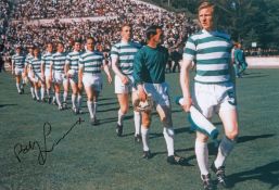 Autographed Bobby Lennox 12 X 8 Photo - Col, Depicting A Wonderful Image Showing Celtic Captain