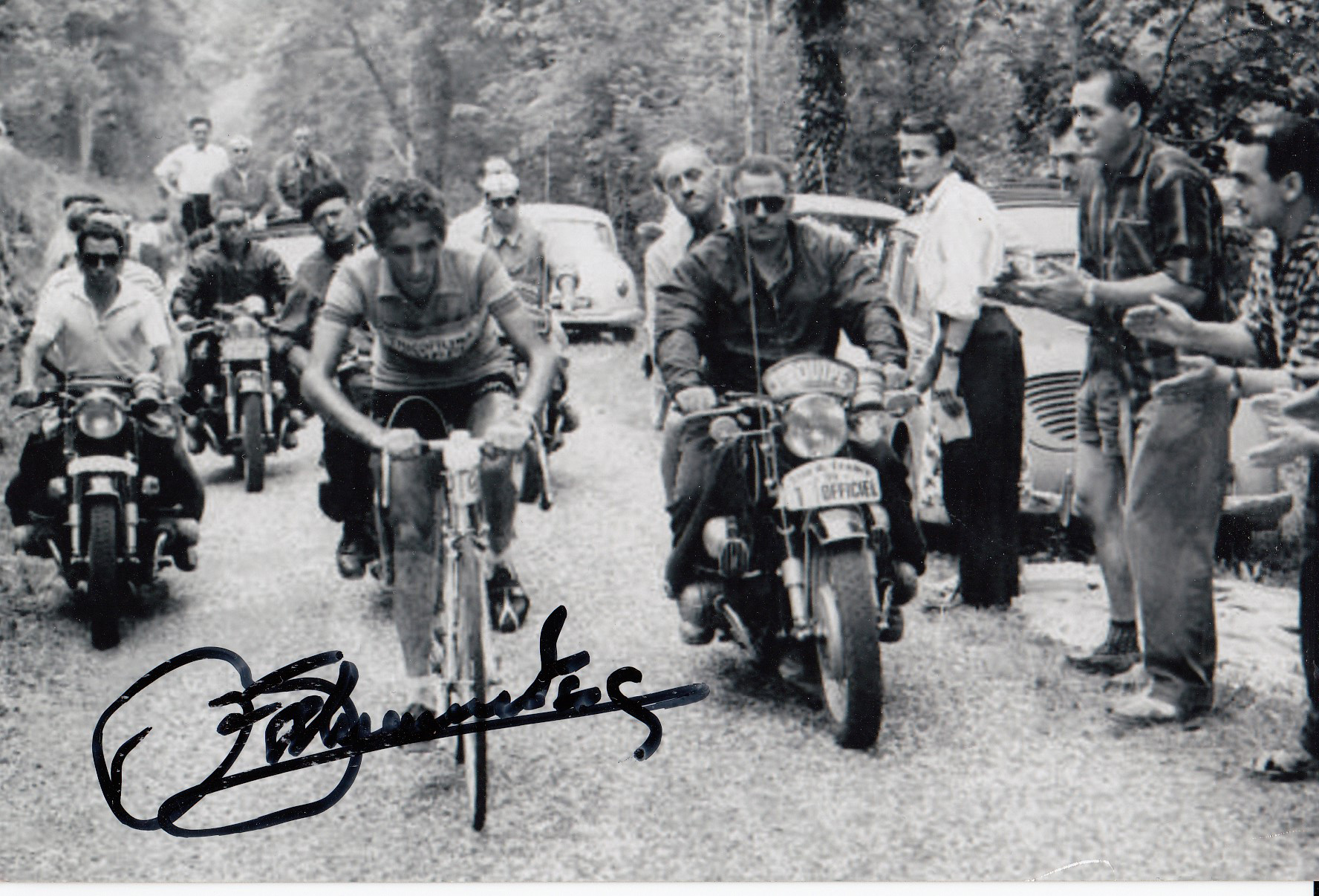 Autographed Federico Bahamontes 6 X 4 Photo - B/W, Depicting Spanish Cyclist Federico Bahamontes