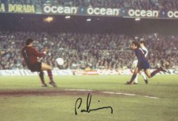 Autographed Peter Lorimer 12 X 8 Photo - Col, Depicting A Wonderful Image Showing Leeds United's