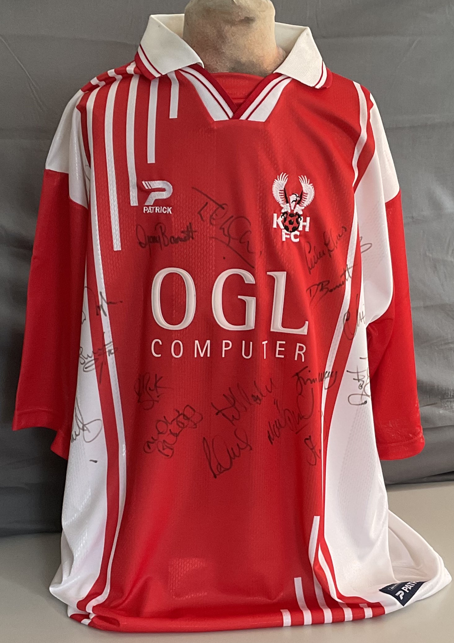 Football Kidderminster Harriers FC 20 Signed 1999-2000 Replica Home Jersey . Good condition. All - Image 2 of 2