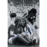 Football Autographed Sheff United V Leicester 12 X 8 Photo - B/W, Depicting The Moment When