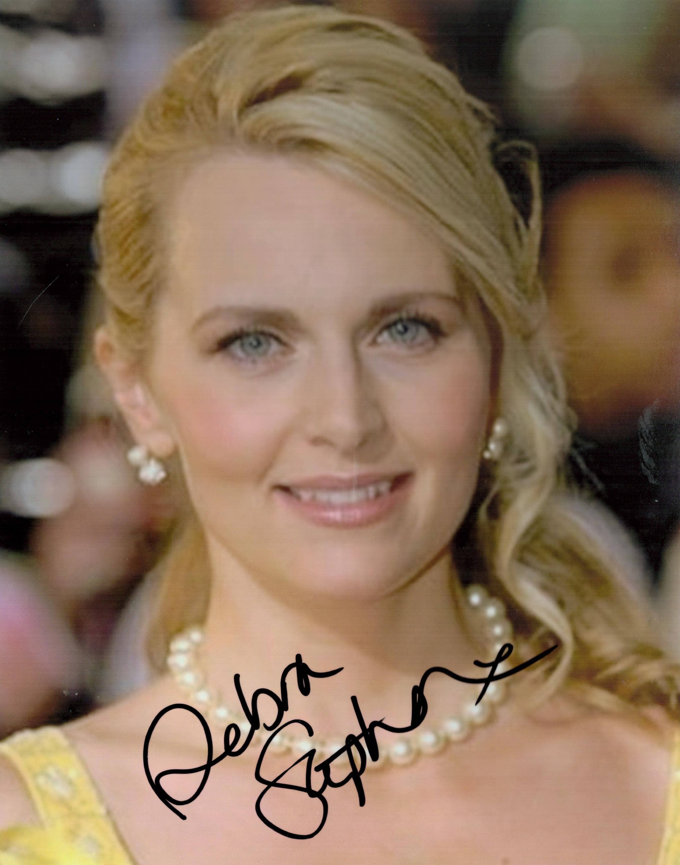 Debra Stephenson signed 10x8 colour photo. Stephenson is an English actress, comedian, impressionist