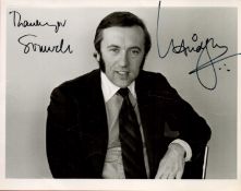 David Frost (1939-2013) Tv Host Signed Vintage 8x10 Photo. All autographs come with a Certificate of