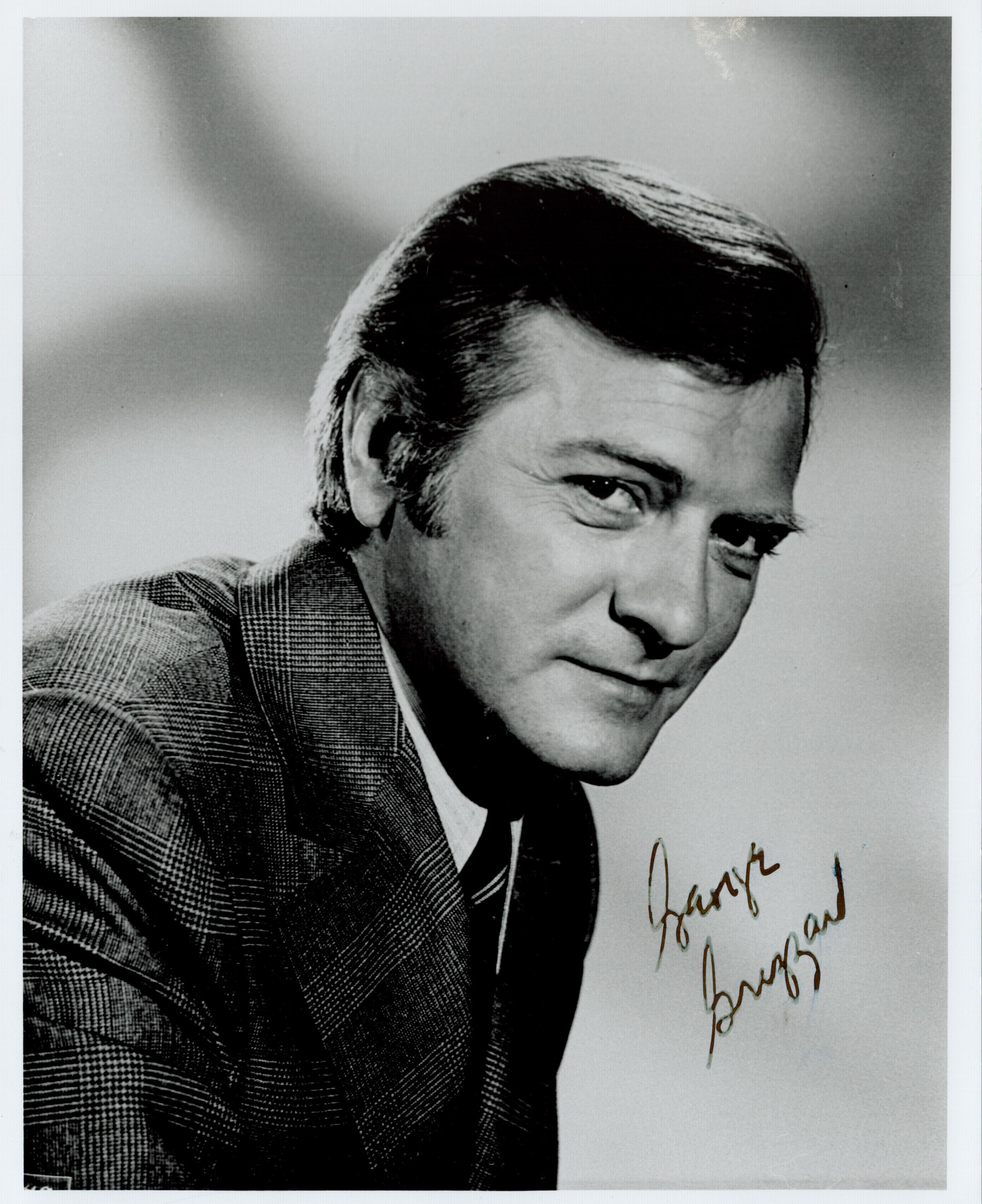 George Grizzard signed 10x8 black and white photo. Grizzard Jr. was an American stage, television,