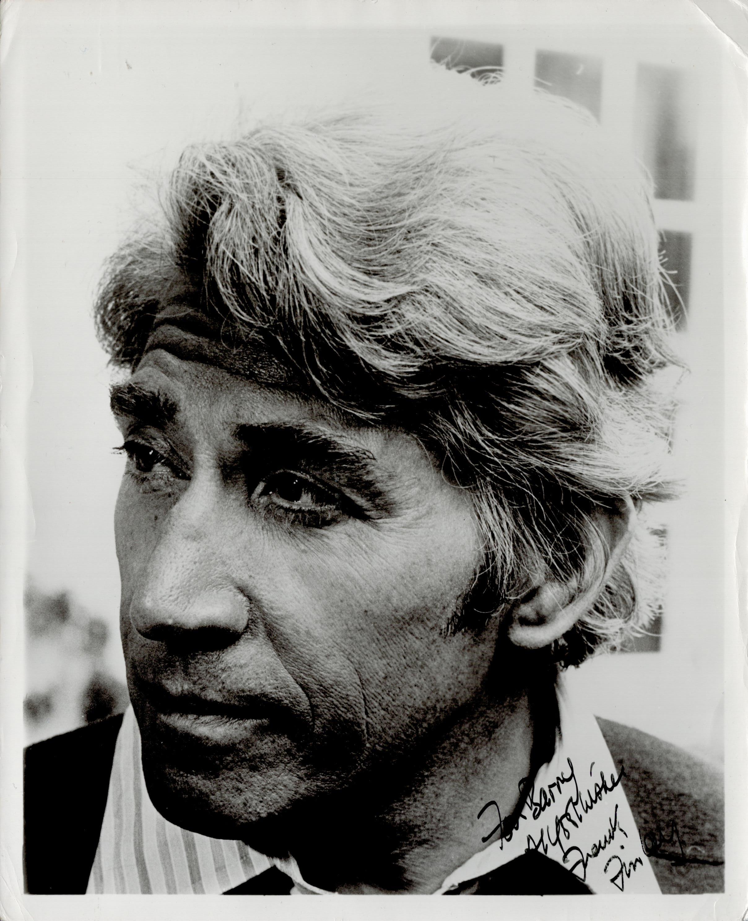 Frank Finlay signed 10x8 black and white photo. Finlay, CBE (6 August 1926 - 30 January 2016) was an
