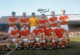 Autographed Graham Williams 12 X 8 Photo : Col, Depicting A Wonderful Image Showing The Welsh Team