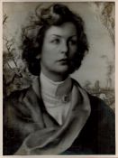 Deborah, Dowager Duchess of Devonshire Signed Vintage 8x6 inch Black and White Photo. Signed in blue