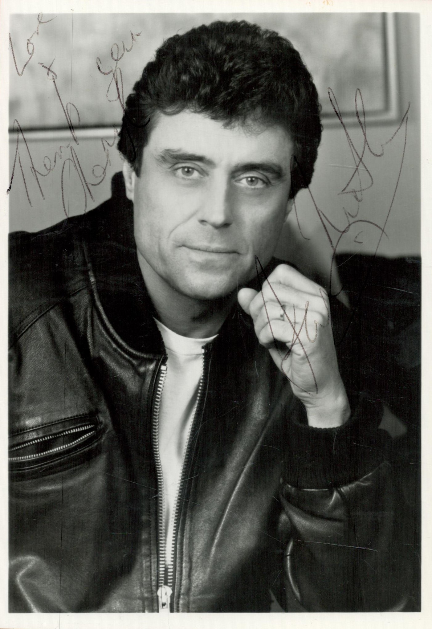 Lovejoy Star Ian McShane Signed 7 x 5 inch Black and White Photo. Signed in black Biro, Dedicated to