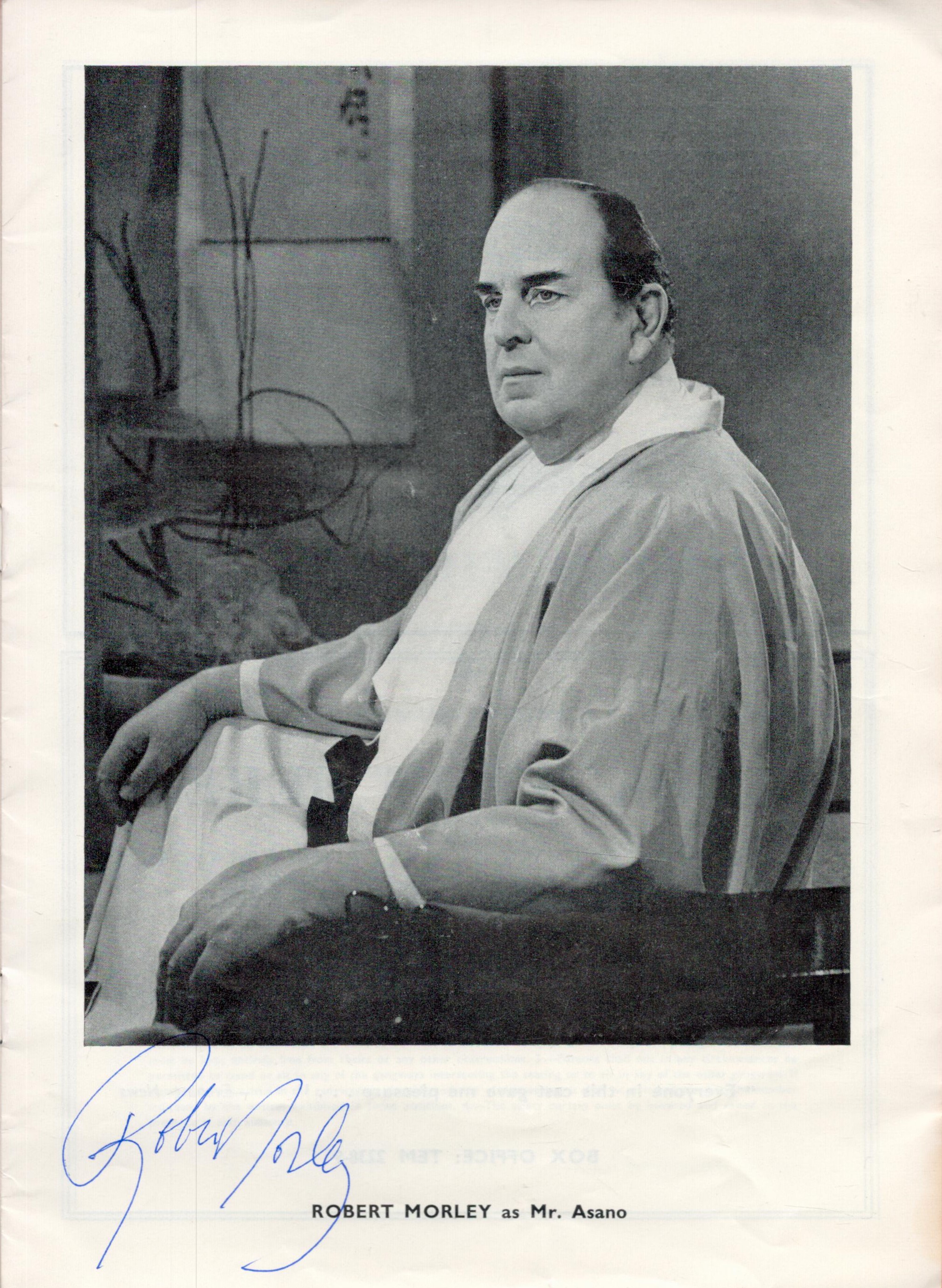 Molly Picon and Robert Morley Signed Vintage Theatre Programme Showing A Majority Of One on - Image 2 of 2