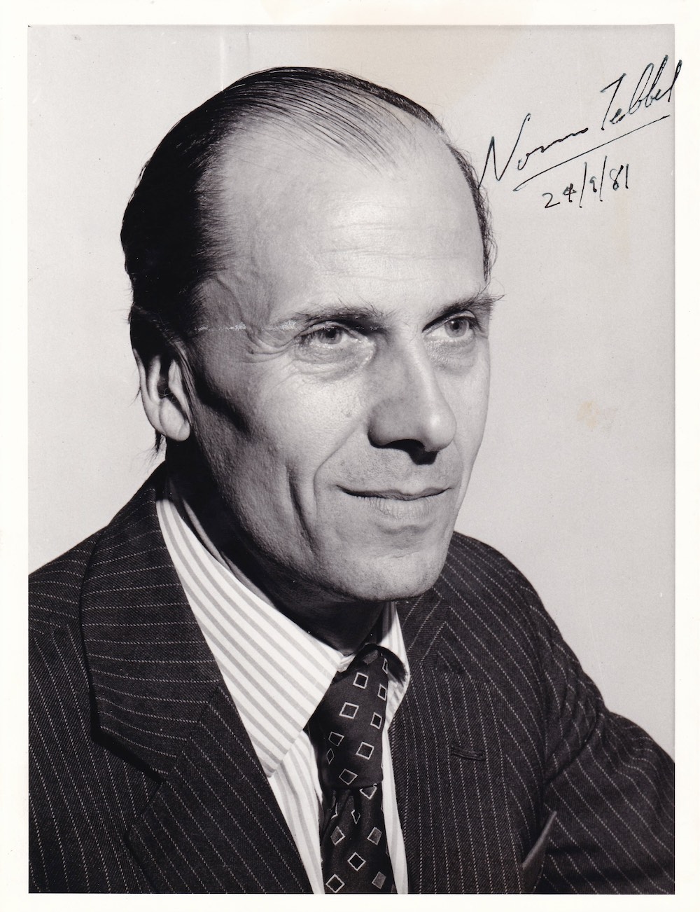 Norman Tebbit Conservative Politician 8x6 inch Signed Photo. Good Condition. All autographs come