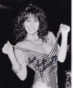 Linda Lusardi Actress and Stunning Model 10x8 inch Signed Photo. Good Condition. All autographs come