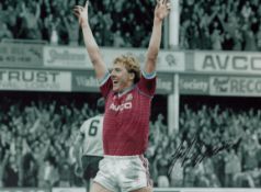 Football Frank McAvennie signed 16x12 West Ham United colourised photo. Good Condition. All