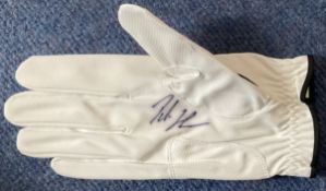 Golf Peter Hanson Signed Dunlop Extra Large Golfing Glove. In Original Packaging. Good Signature.