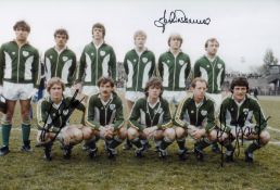 Autographed Ireland 12 X 8 Photo : Col, Depicting Ireland Players Posing For A Team Photo Prior To A