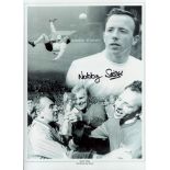 Football Nobby Stiles signed 16x12 1966 World Cup Winner black and white print. Good Condition.