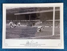 Bobby Lennox 16x12 signed, Black and white photo, Autographed Editions, Limited Edition. Photo Shows