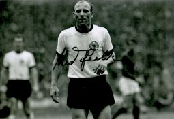 Football Uwe Seeler signed West Germany 12x8 black and white vintage photo. Good Condition. All