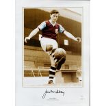 Football Jimmy McIlroy Burnley and Northern Ireland signed 16x12 limited edition colourised print no