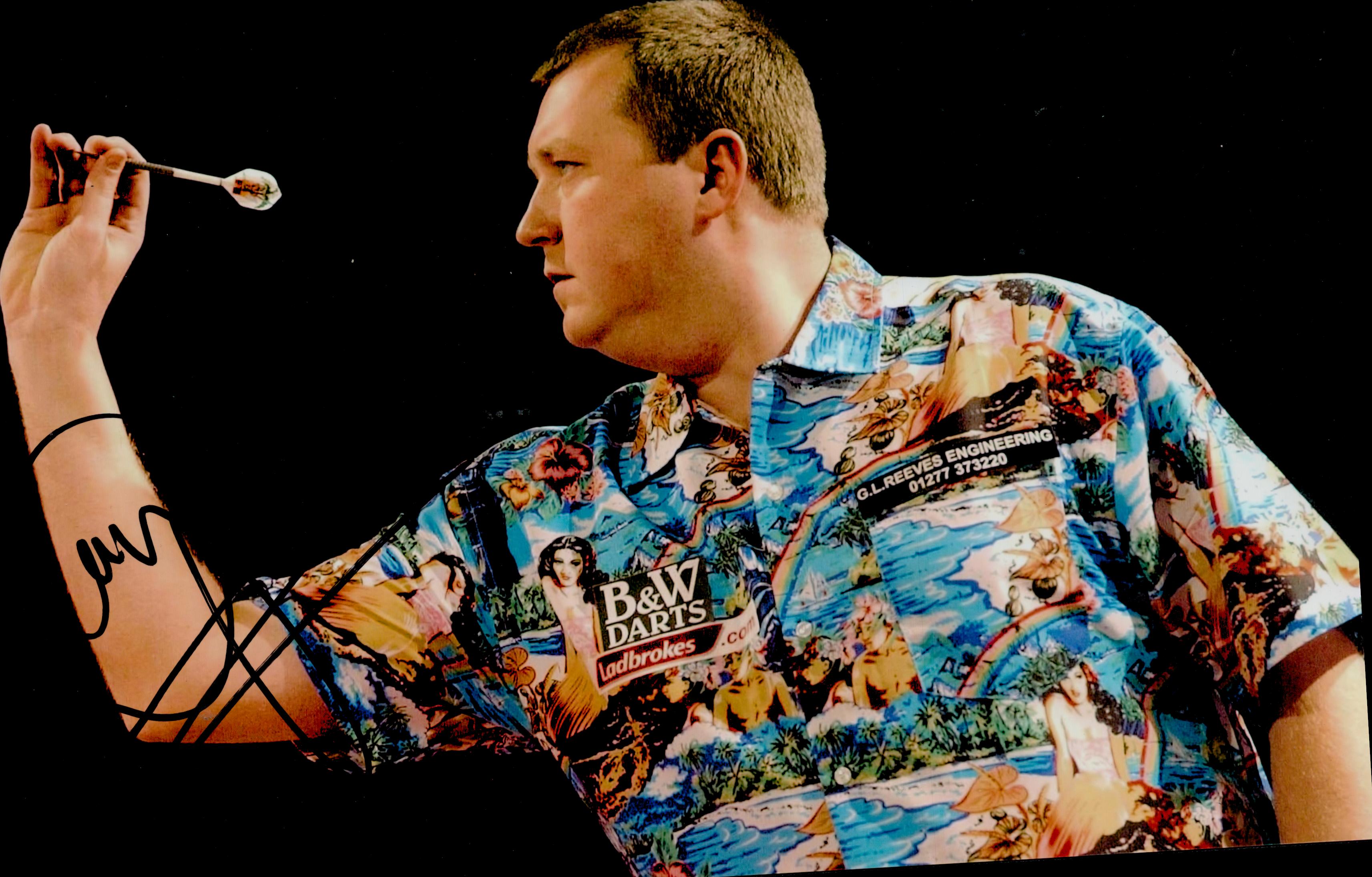 Darts Wayne Mardle Hawaii 501 signed 12x8 colour photo. Good condition. All autographs come with a