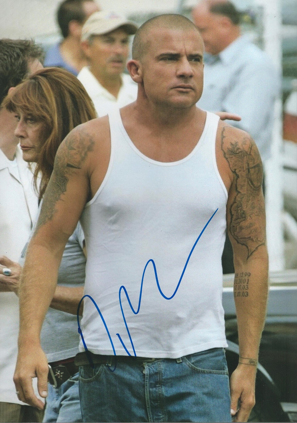 Dominic Purcell signed 12x8 colour photo. British-Australian actor. He is best known for his