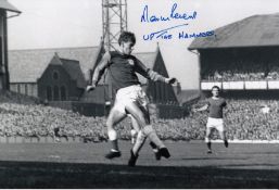 Football Autographed Martin Peters 1964 12 X 8 Photo : B/W, Depicting The West Ham United Midfielder