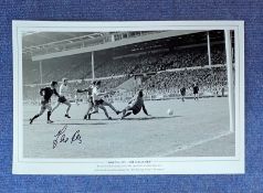 Eddie Kelly signed 16x12 black and white print Arsenal 1971 The Equaliser. Arsenal's Eddie Kelly