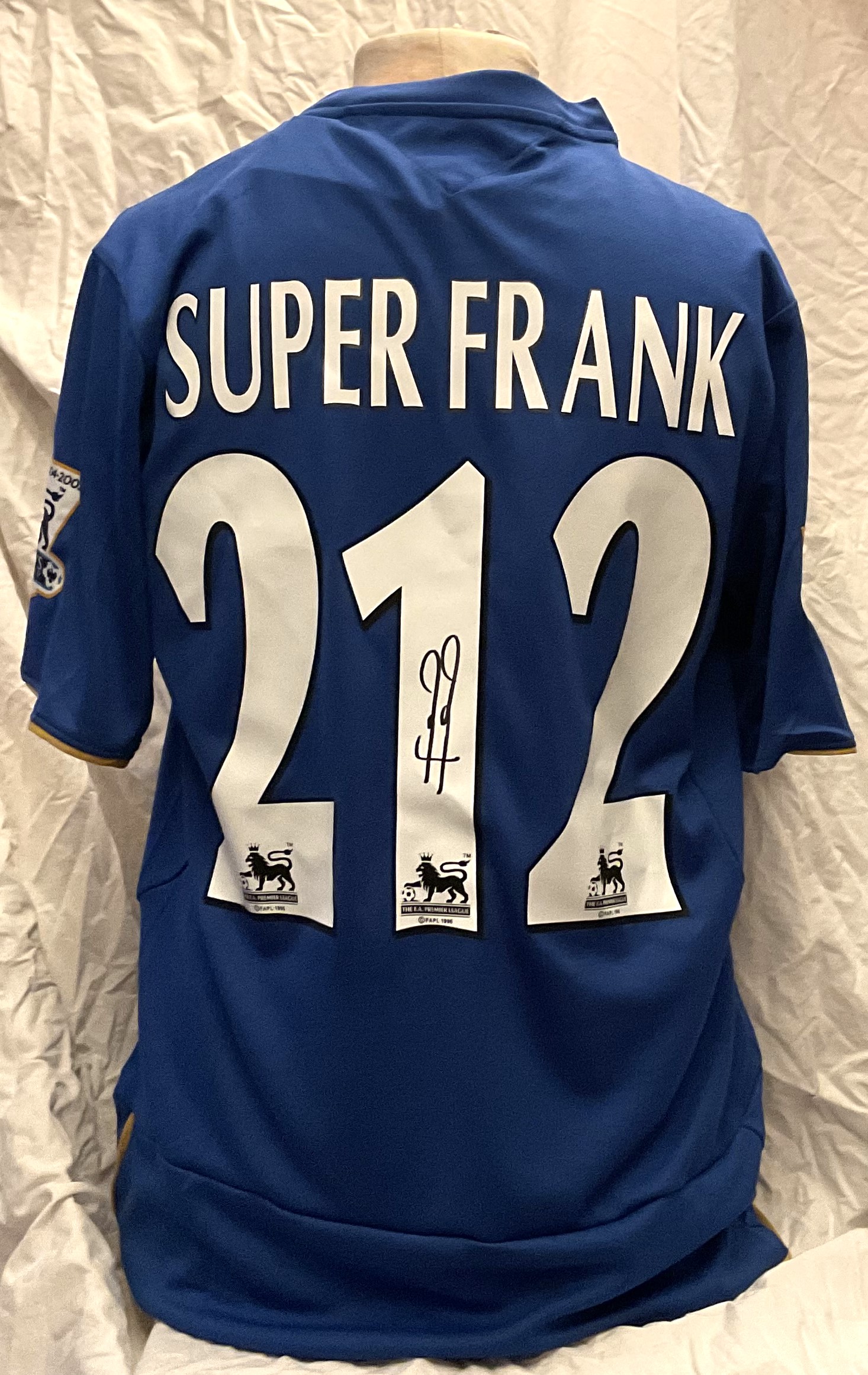 Football Frank Lampard signed Chelsea replica home football shirt size medium. Good Condition. All