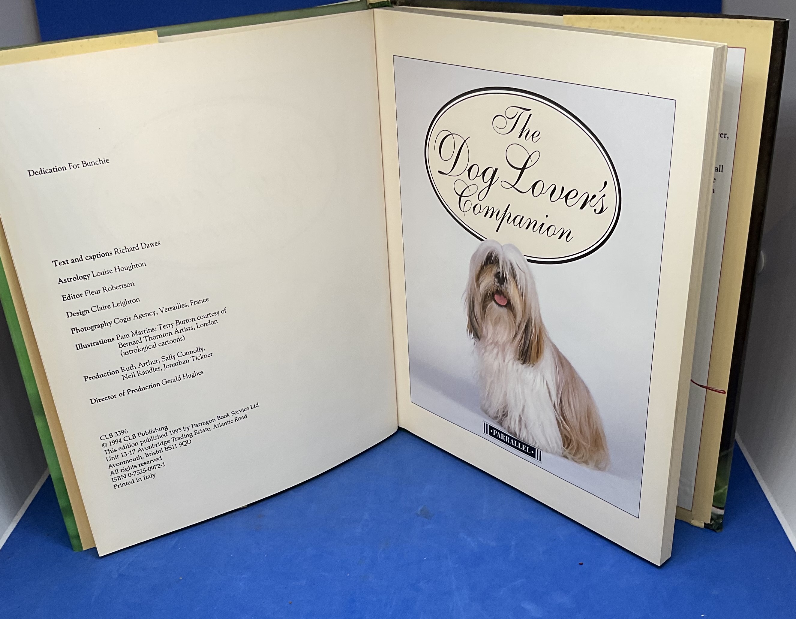 The Dog Lover's Companion By Richard Dawes Dated 1995. Hard back book with dust cover. In fine - Image 2 of 2