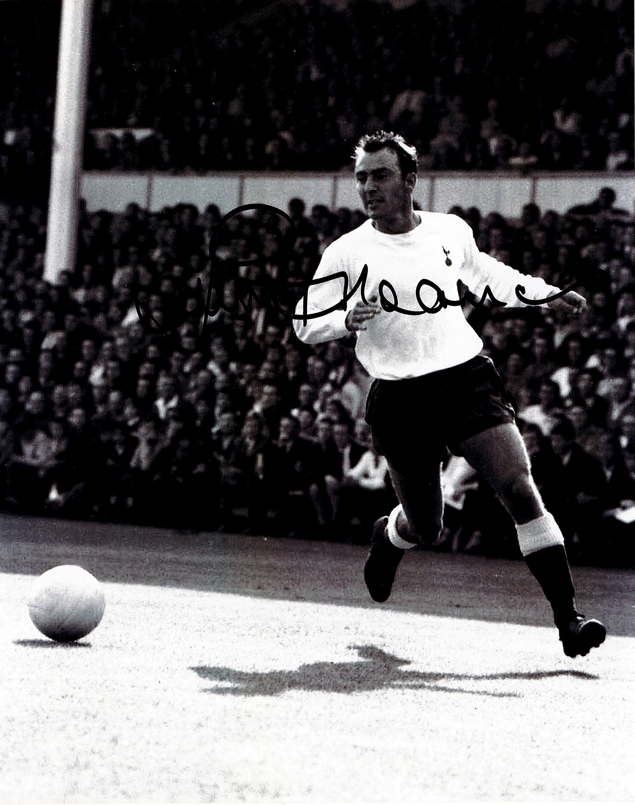 Jimmy Greaves signed Tottenham Hotspur 10x8 black and white vintage photo. Good condition. All