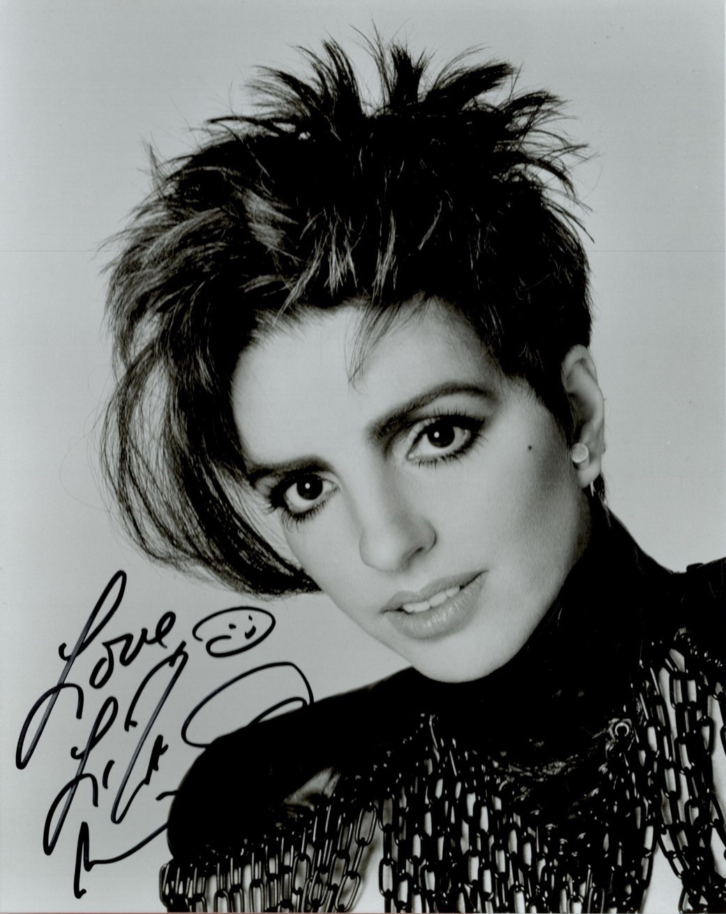 Liza Minelli Signed 10x8 inch Black and White Photo. Signed in black ink. Good condition. All