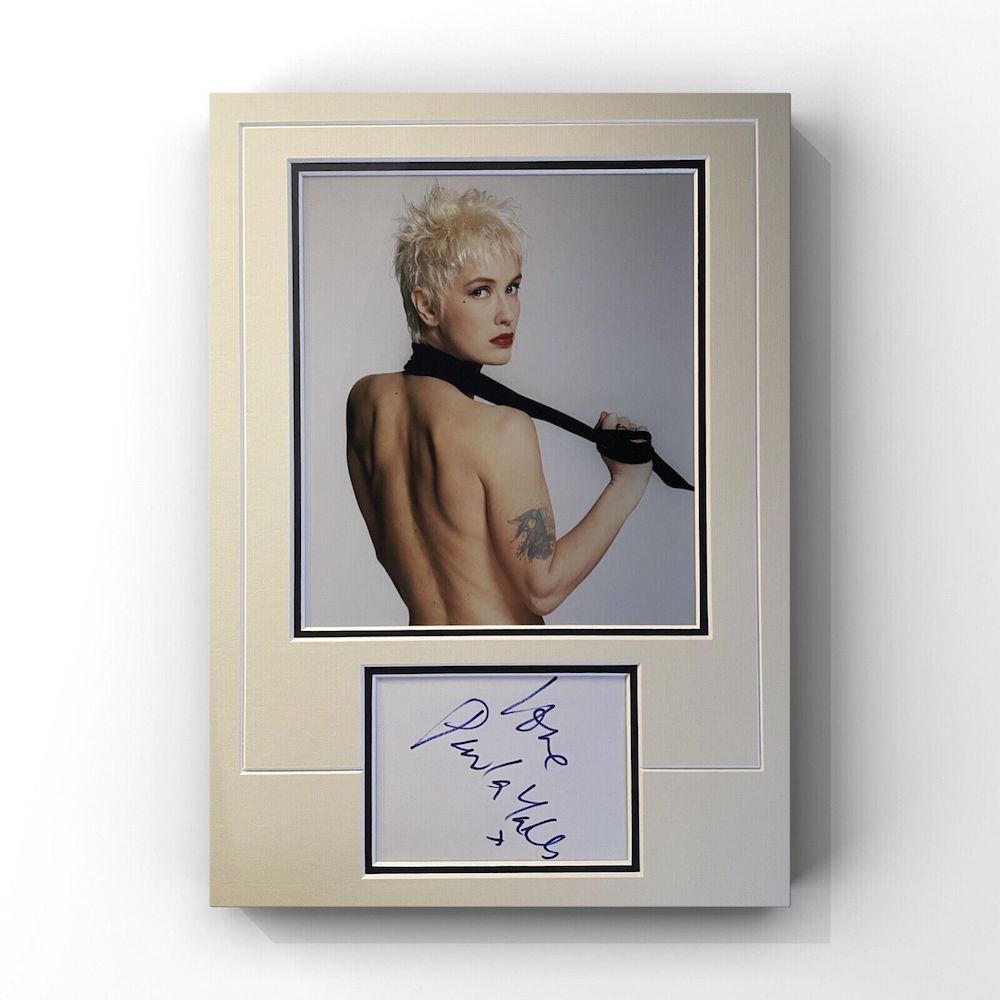 Paula Yates Televison Presenter Signed Display. Good condition. All autographs come with a