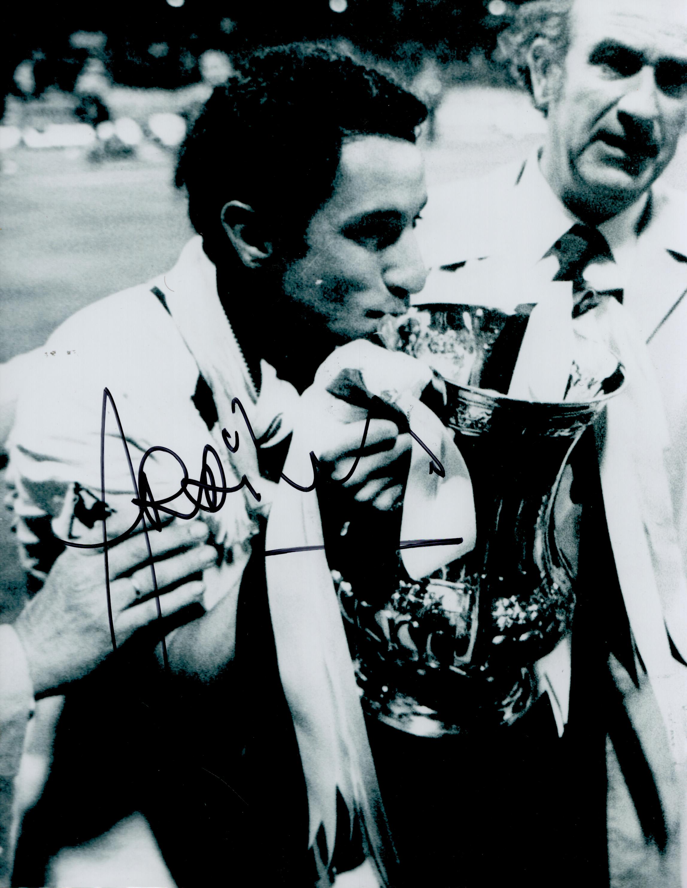 Tottenham Hotspur football collection 12 signed 10x8 assorted photos includes great Spurs names such - Image 2 of 13