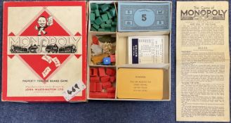 Monopoly by John Waddington Ltd Vintage for 2 to 6 players, with 6 metal markers, 2 dice, wooden