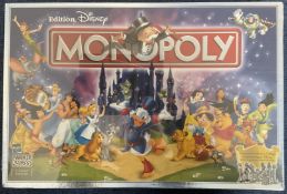 Monopoly Edition Disney (French Version) by Parker Brothers / Hasbro for 2 to 8 players unopened and