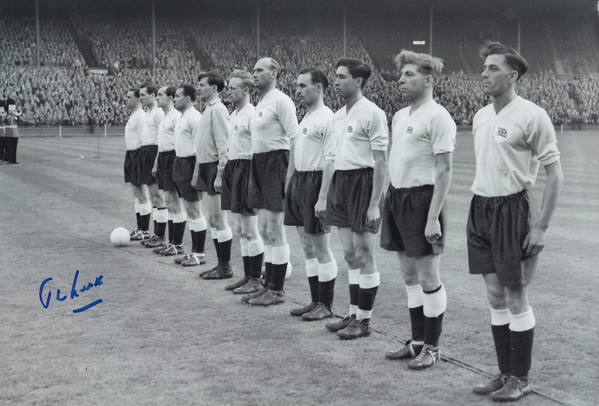 Autographed Jim Lewis 12 X 8 Photo: B/W, Depicting Great Britain Players Including Twisell, Topp,