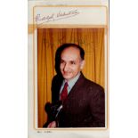 Eli Wallach signed 8x5 album page accompanied by a detached candid colour photograph taken at the